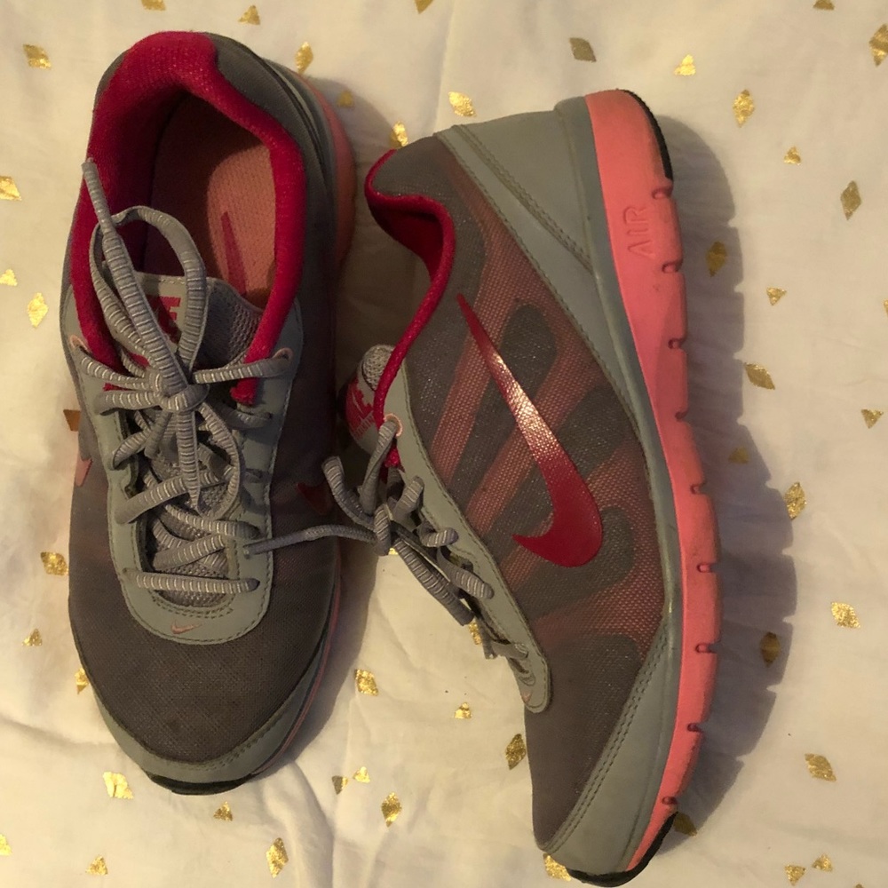 Running shoes